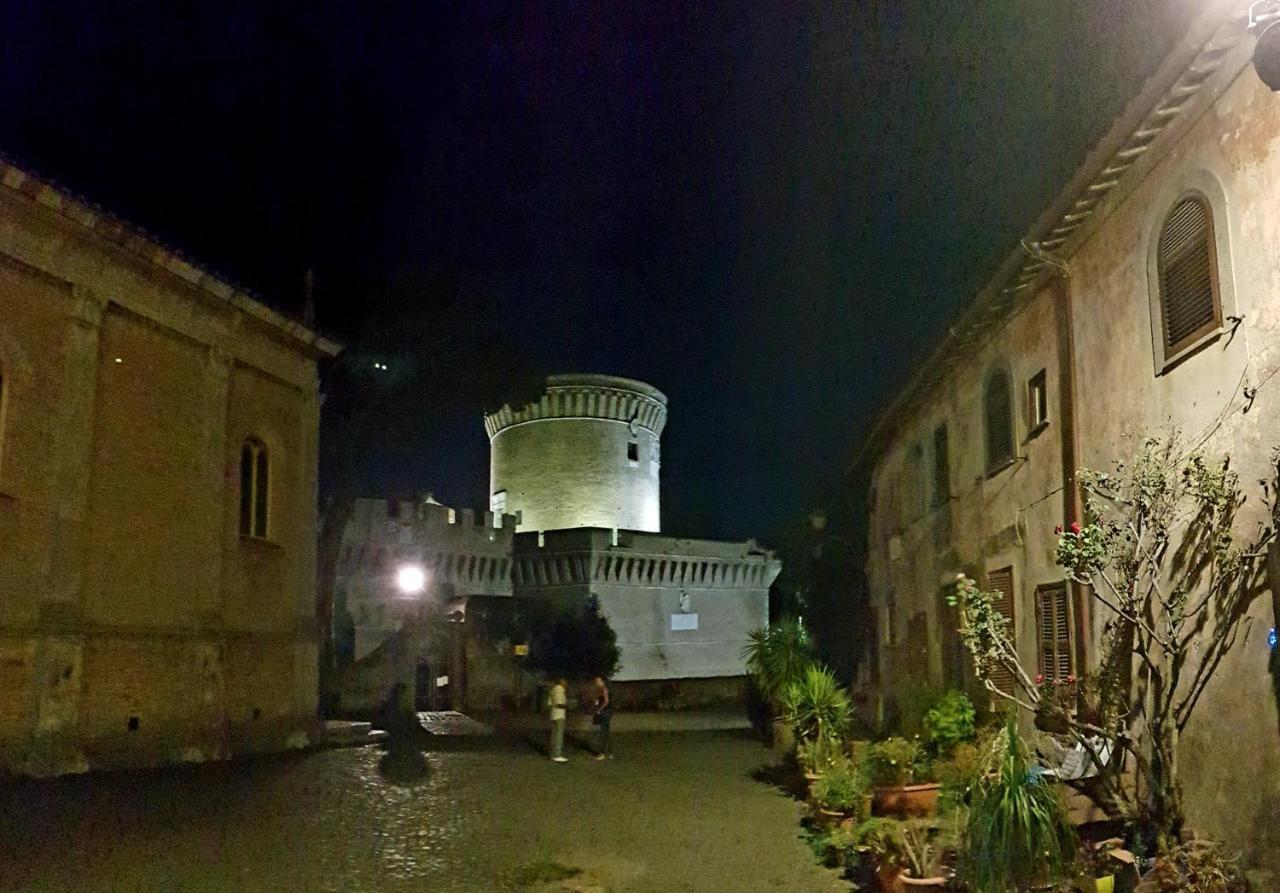 La Casa Nel Castello Villa Ostia Antica Luaran gambar