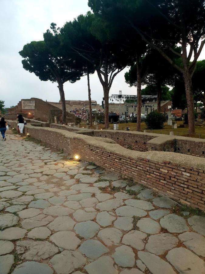 La Casa Nel Castello Villa Ostia Antica Luaran gambar